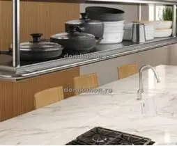 угловая кухня с островом Марго